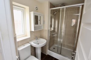 En-suite- click for photo gallery